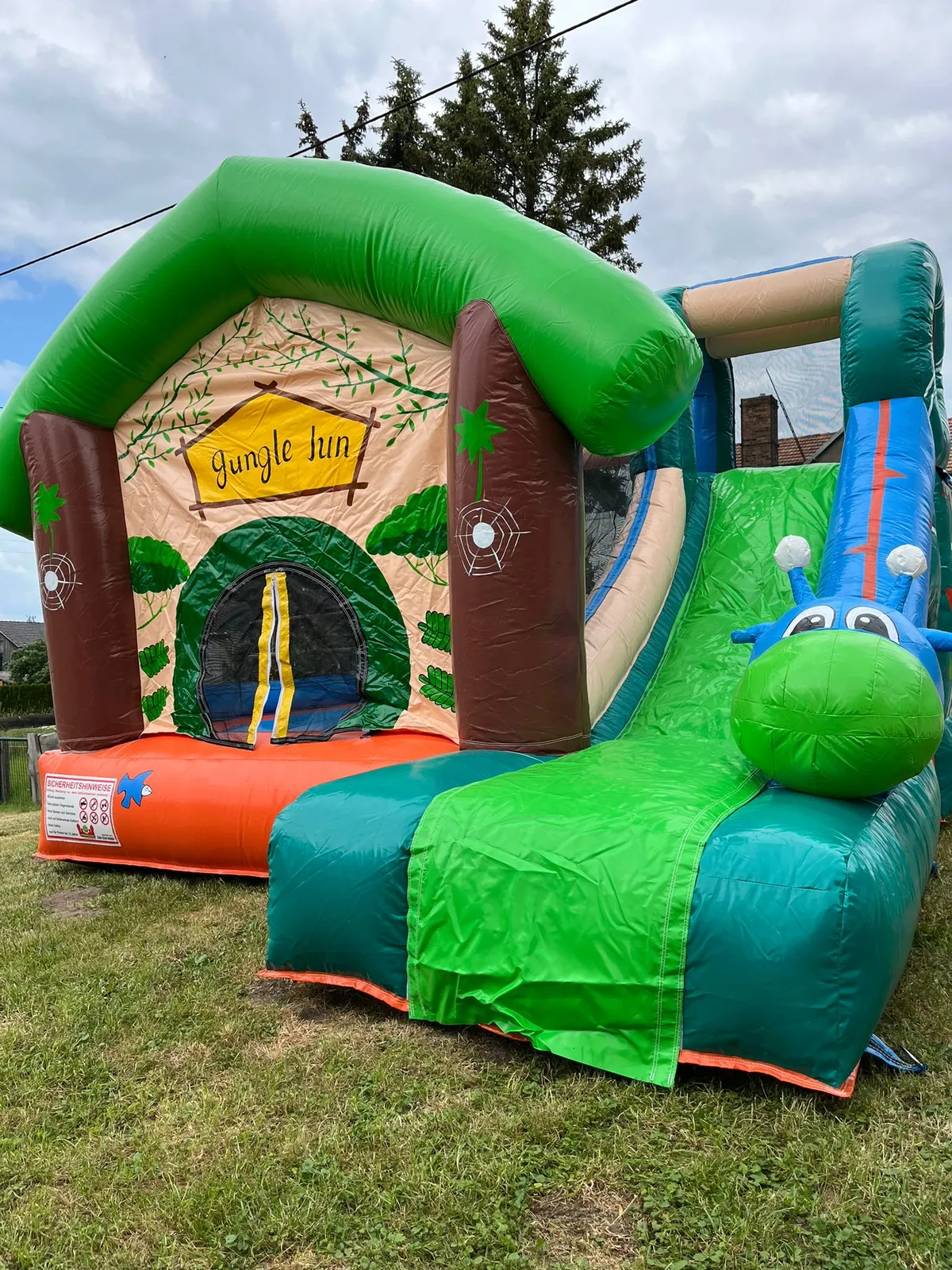 Hüpfburg Jungle Fun